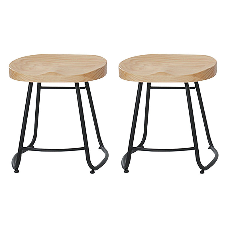 Iron Bar Stool Home Living Room Milk Tea Shop High Stool Bar Creative Modern Style 2 Piece Set Short Stool(18"H) Clearhalo 'Bar Furniture' 'Bar Stools' 'bar_stools' 'furn' 'furn_bar_stools' 'furniture_bar_stools' 'Kitchen & Dining Furniture' 'kitchen&dining_furn' 'kitchen' 'kitchen_furn' Furniture' 4344699