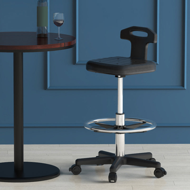 Adjustable Counter Bar Stool Backrest Plastic Bar Stool with Swivel in Black Clearhalo 'Bar Furniture' 'Bar Stools' 'bar_stools' 'furn' 'furn_bar_stools' 'furniture_bar_stools' 'Kitchen & Dining Furniture' 'kitchen&dining_furn' 'kitchen' 'kitchen_furn' Furniture' 4354439
