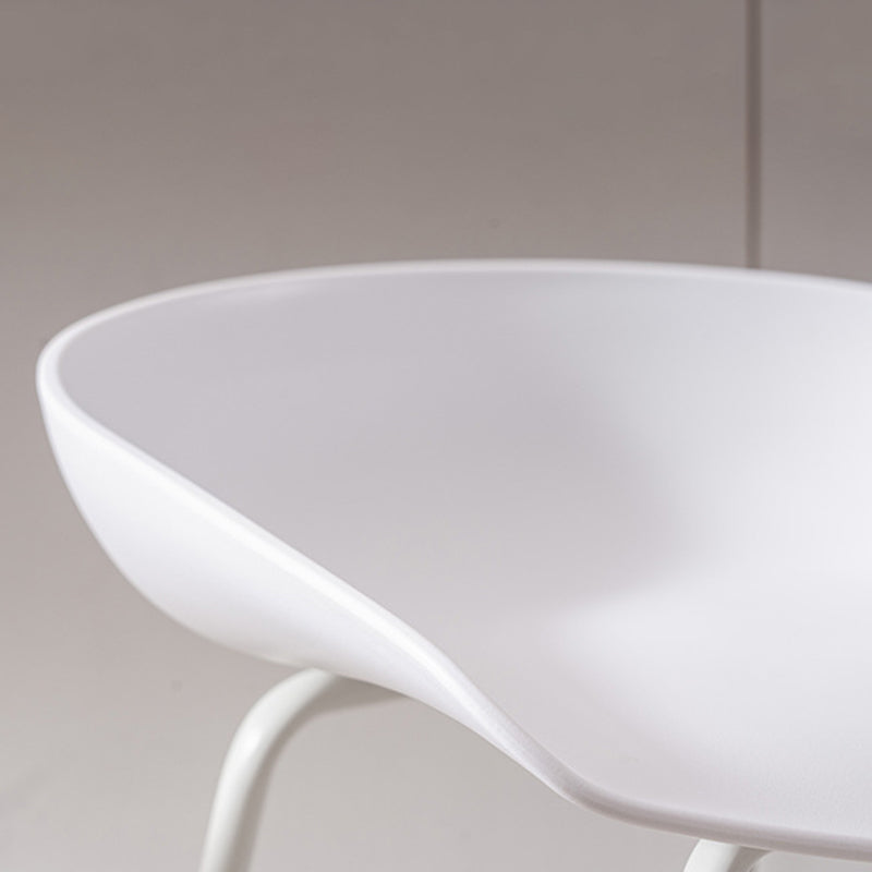 Modern Style Metal Low Back and Strap Pedal Bar Stool 30-inch Coffee Shop Bar Stool Clearhalo 'Bar Furniture' 'Bar Stools' 'bar_stools' 'furn' 'furn_bar_stools' 'furniture_bar_stools' 'Kitchen & Dining Furniture' 'kitchen&dining_furn' 'kitchen' 'kitchen_furn' Furniture' 4371623