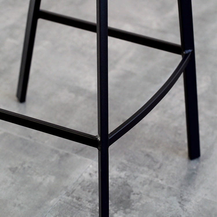 Contemporary Mental Leather Bar Stools Indoor Barstool with Iron Legs and Low Back Clearhalo 'Bar Furniture' 'Bar Stools' 'bar_stools' 'furn' 'furn_bar_stools' 'furniture_bar_stools' 'Kitchen & Dining Furniture' 'kitchen&dining_furn' 'kitchen' 'kitchen_furn' Furniture' 4372240