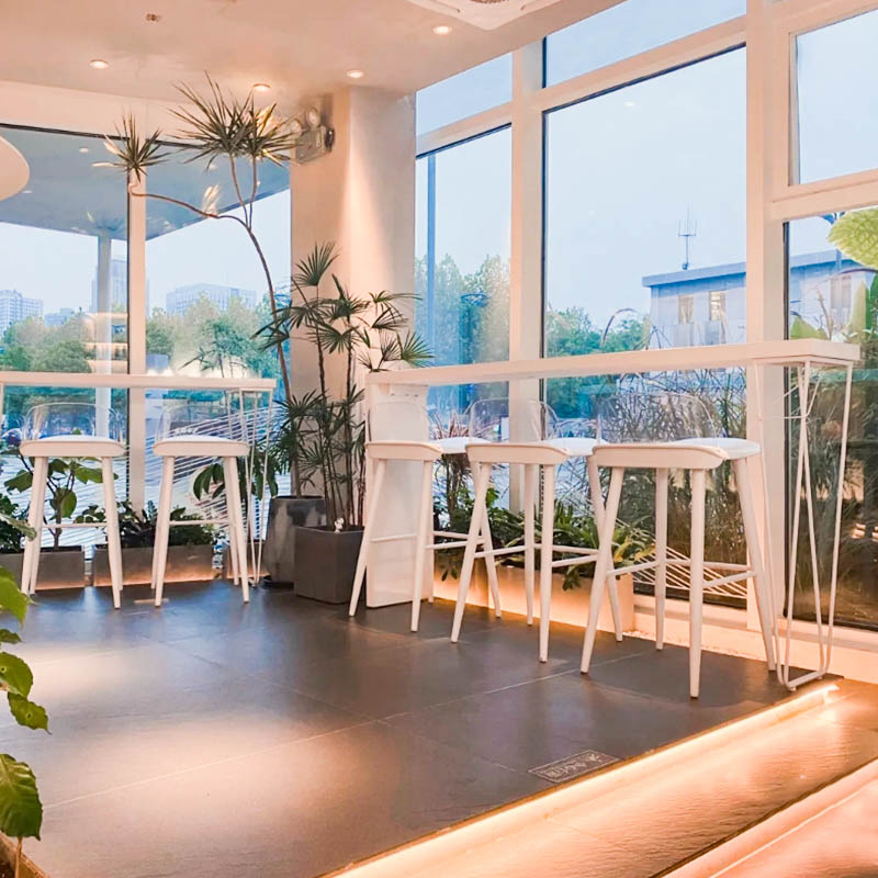 Industrial Style Bar Table 42-inch Height White Wood Top Metal Base Bistro Table Clearhalo 'Bar Furniture' 'Bar Tables' 'bar_tables' 'furn' 'furn_bar_tables' 'Furniture' 'furniture_bar_tables' 'Kitchen & Dining Furniture' 'kitchen&dining_furn' 'kitchen' 4372429