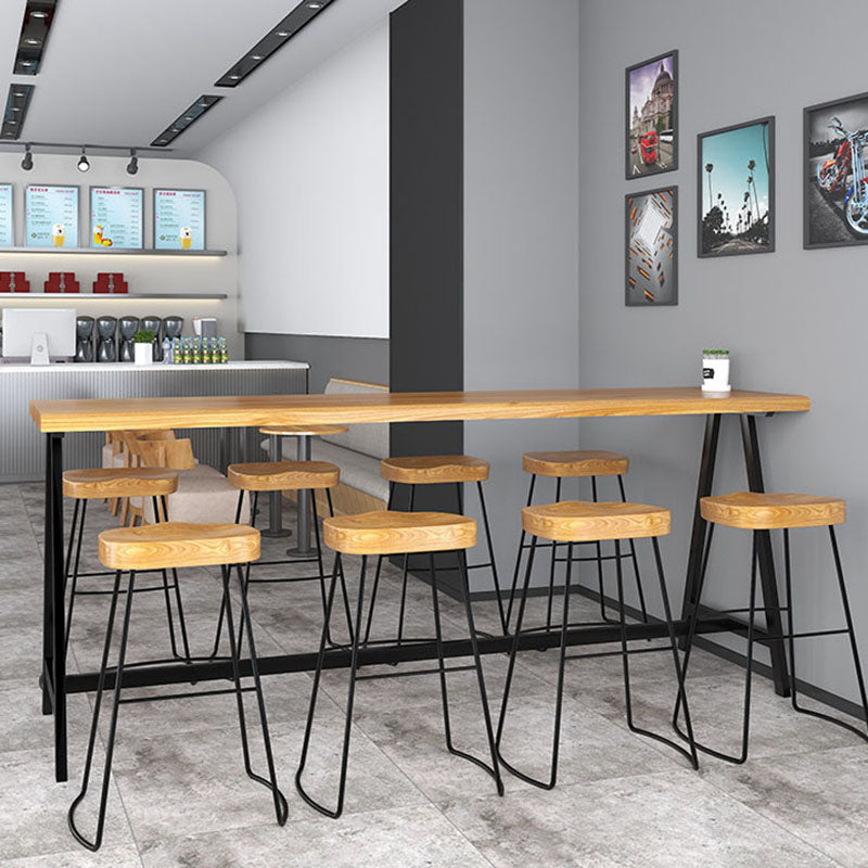 Dining Room Rectangle Wood Top Counter Table Metal Black Legs Industrial Bar Table Clearhalo 'Bar Furniture' 'Bar Tables' 'bar_tables' 'furn' 'furn_bar_tables' 'Furniture' 'furniture_bar_tables' 'Kitchen & Dining Furniture' 4372473