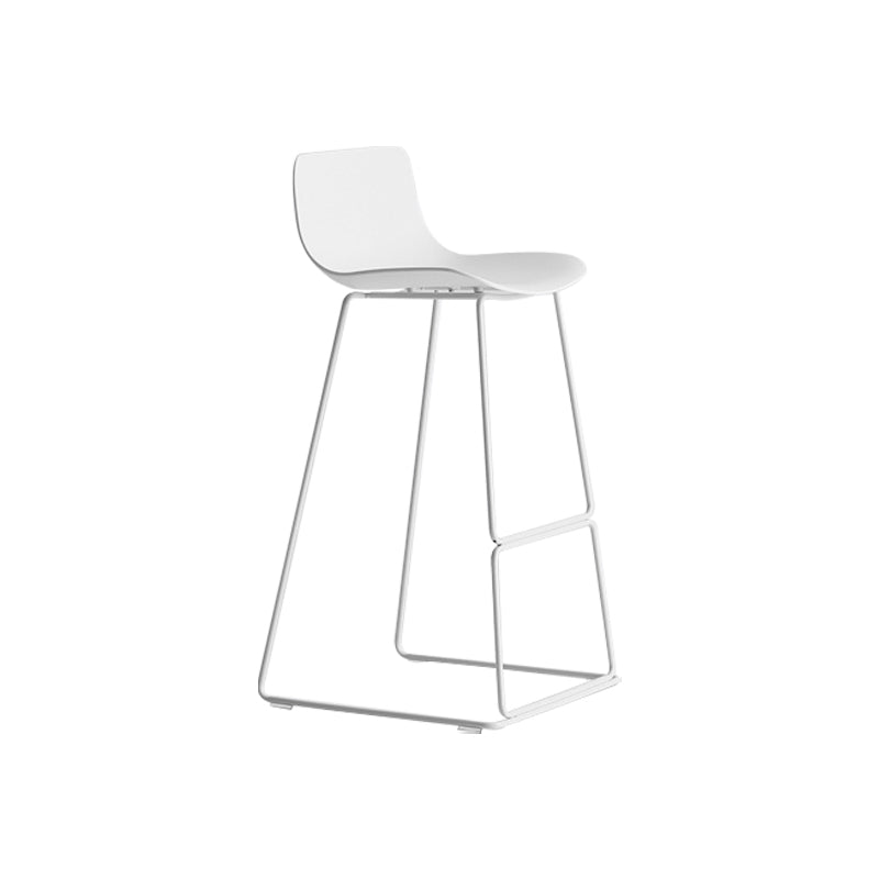 Contemporary Plastic Barstool Bristol Bar Stool With Metal Legs and Low Back White 1 Piece Clearhalo 'Bar Furniture' 'Bar Stools' 'bar_stools' 'furn' 'furn_bar_stools' 'furniture_bar_stools' 'Kitchen & Dining Furniture' 'kitchen&dining_furn' 'kitchen' 'kitchen_furn' Furniture' 4380443