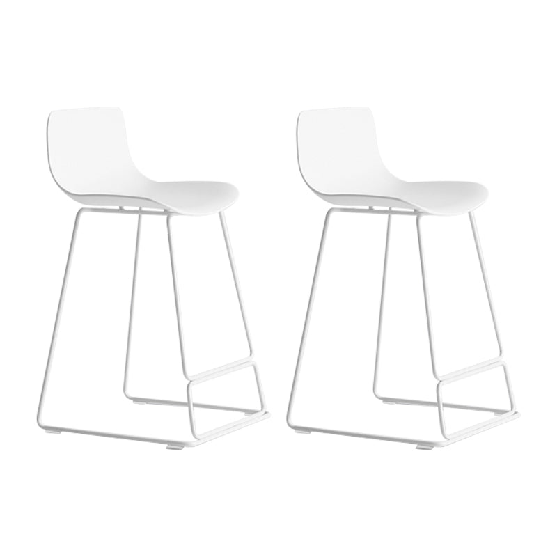 Contemporary Plastic Barstool Bristol Bar Stool With Metal Legs and Low Back White 2 Piece Set Counter Stool(26"H) Clearhalo 'Bar Furniture' 'Bar Stools' 'bar_stools' 'furn' 'furn_bar_stools' 'furniture_bar_stools' 'Kitchen & Dining Furniture' 'kitchen&dining_furn' 'kitchen' 'kitchen_furn' Furniture' 4380455