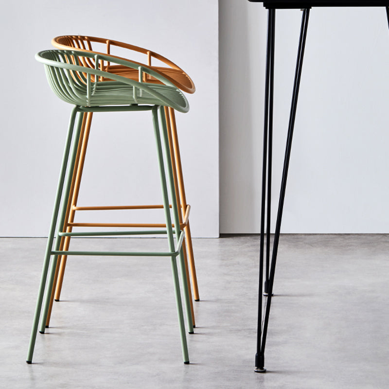 Modern Plastic Seats Barstool Metal 4 Legs Macron Bar Stool for Indoor 1 Piece Clearhalo 'Bar Furniture' 'Bar Stools' 'bar_stools' 'furn' 'furn_bar_stools' 'furniture_bar_stools' 'Kitchen & Dining Furniture' 'kitchen&dining_furn' 'kitchen' 'kitchen_furn' Furniture' 4380584