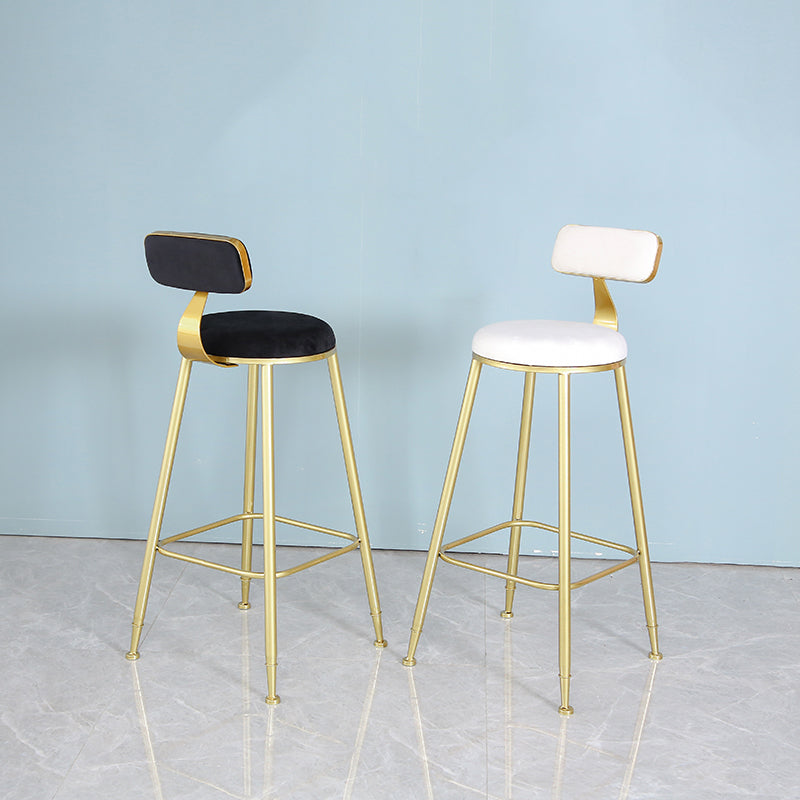 Scandinavian Style Barstool with Metal Leg Round Seat Counter Chair for Kitchen Clearhalo 'Bar Furniture' 'Bar Stools' 'bar_stools' 'furn' 'furn_bar_stools' 'furniture_bar_stools' 'Kitchen & Dining Furniture' 'kitchen&dining_furn' 'kitchen' 'kitchen_furn' Furniture' 4392861