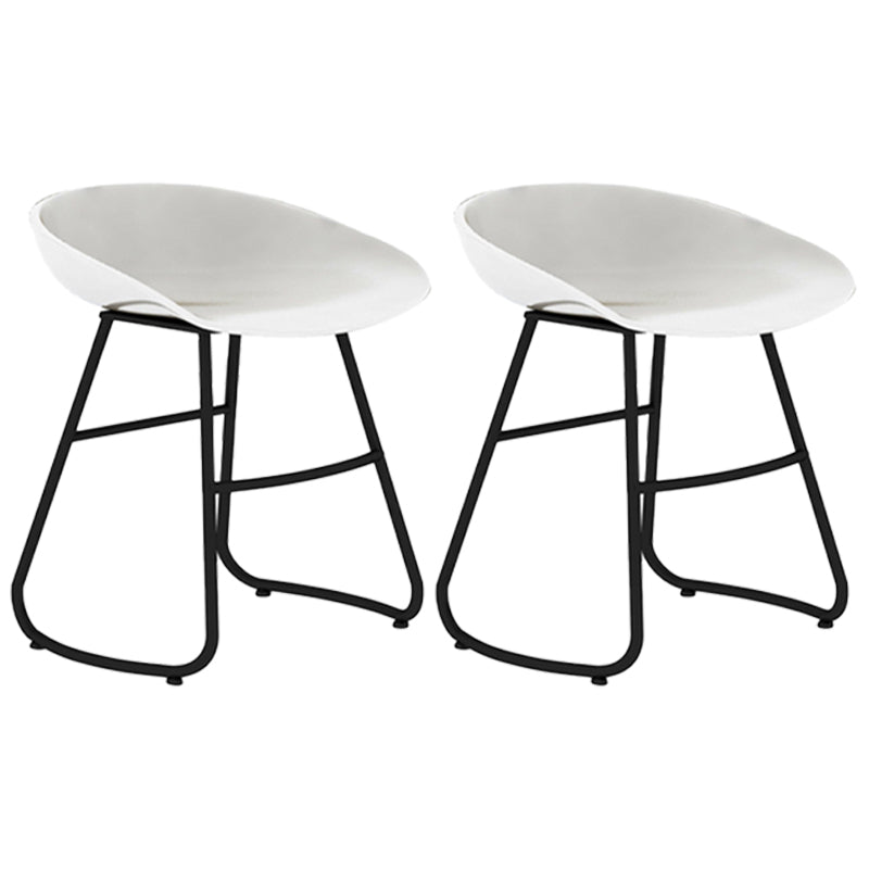 Simple Iron Low Back Barstool Nordic Indoor Tall Stool with Bucket Seat White 2 Piece Set Short Stool(18"H) Clearhalo 'Bar Furniture' 'Bar Stools' 'bar_stools' 'furn' 'furn_bar_stools' 'furniture_bar_stools' 'Kitchen & Dining Furniture' 'kitchen&dining_furn' 'kitchen' 'kitchen_furn' Furniture' 4393391