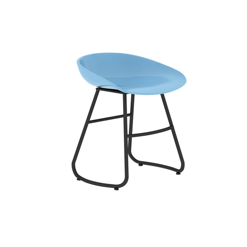 Simple Iron Low Back Barstool Nordic Indoor Tall Stool with Bucket Seat Blue 1 Piece Short Stool(18"H) Clearhalo 'Bar Furniture' 'Bar Stools' 'bar_stools' 'furn' 'furn_bar_stools' 'furniture_bar_stools' 'Kitchen & Dining Furniture' 'kitchen&dining_furn' 'kitchen' 'kitchen_furn' Furniture' 4393417