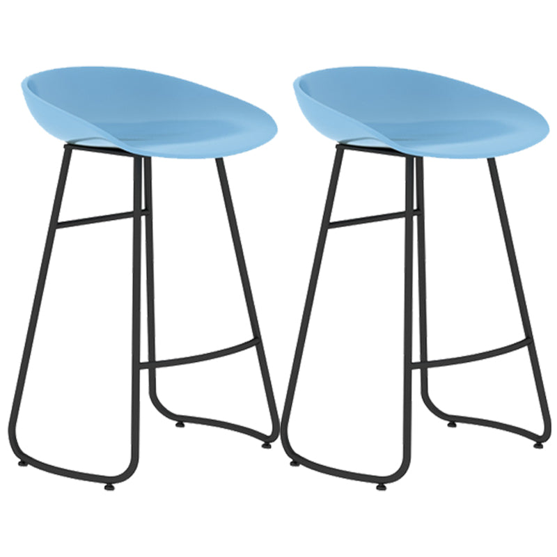 Simple Iron Low Back Barstool Nordic Indoor Tall Stool with Bucket Seat Blue 2 Piece Set Counter Stool(26"H) Clearhalo 'Bar Furniture' 'Bar Stools' 'bar_stools' 'furn' 'furn_bar_stools' 'furniture_bar_stools' 'Kitchen & Dining Furniture' 'kitchen&dining_furn' 'kitchen' 'kitchen_furn' Furniture' 4393421