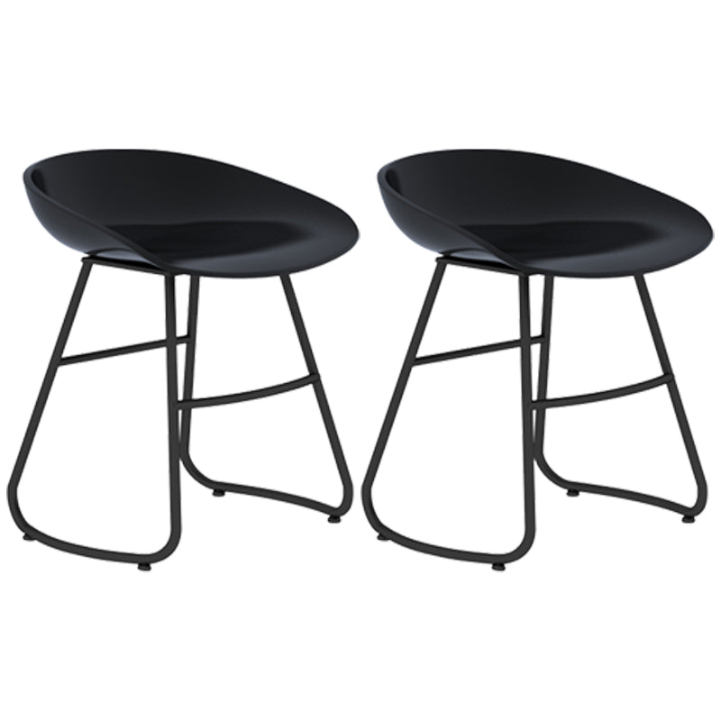 Simple Iron Low Back Barstool Nordic Indoor Tall Stool with Bucket Seat Black 2 Piece Set Short Stool(18"H) Clearhalo 'Bar Furniture' 'Bar Stools' 'bar_stools' 'furn' 'furn_bar_stools' 'furniture_bar_stools' 'Kitchen & Dining Furniture' 'kitchen&dining_furn' 'kitchen' 'kitchen_furn' Furniture' 4393427