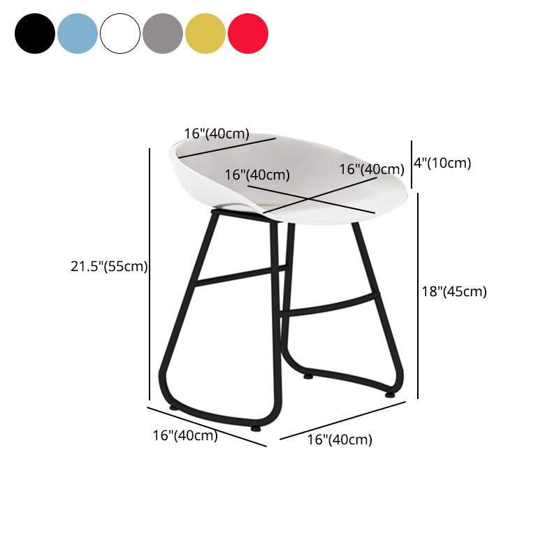 Simple Iron Low Back Barstool Nordic Indoor Tall Stool with Bucket Seat Clearhalo 'Bar Furniture' 'Bar Stools' 'bar_stools' 'furn' 'furn_bar_stools' 'furniture_bar_stools' 'Kitchen & Dining Furniture' 'kitchen&dining_furn' 'kitchen' 'kitchen_furn' Furniture' 4393434