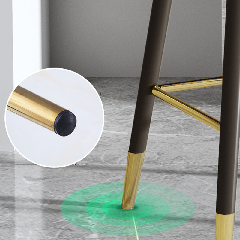 Scandinavian Swivel Leather Counter Stools Black Low Back Bar Stools with Footrest Clearhalo 'Bar Furniture' 'Bar Stools' 'bar_stools' 'furn' 'furn_bar_stools' 'furniture_bar_stools' 'Kitchen & Dining Furniture' 'kitchen&dining_furn' 'kitchen' 'kitchen_furn' Furniture' 4395654