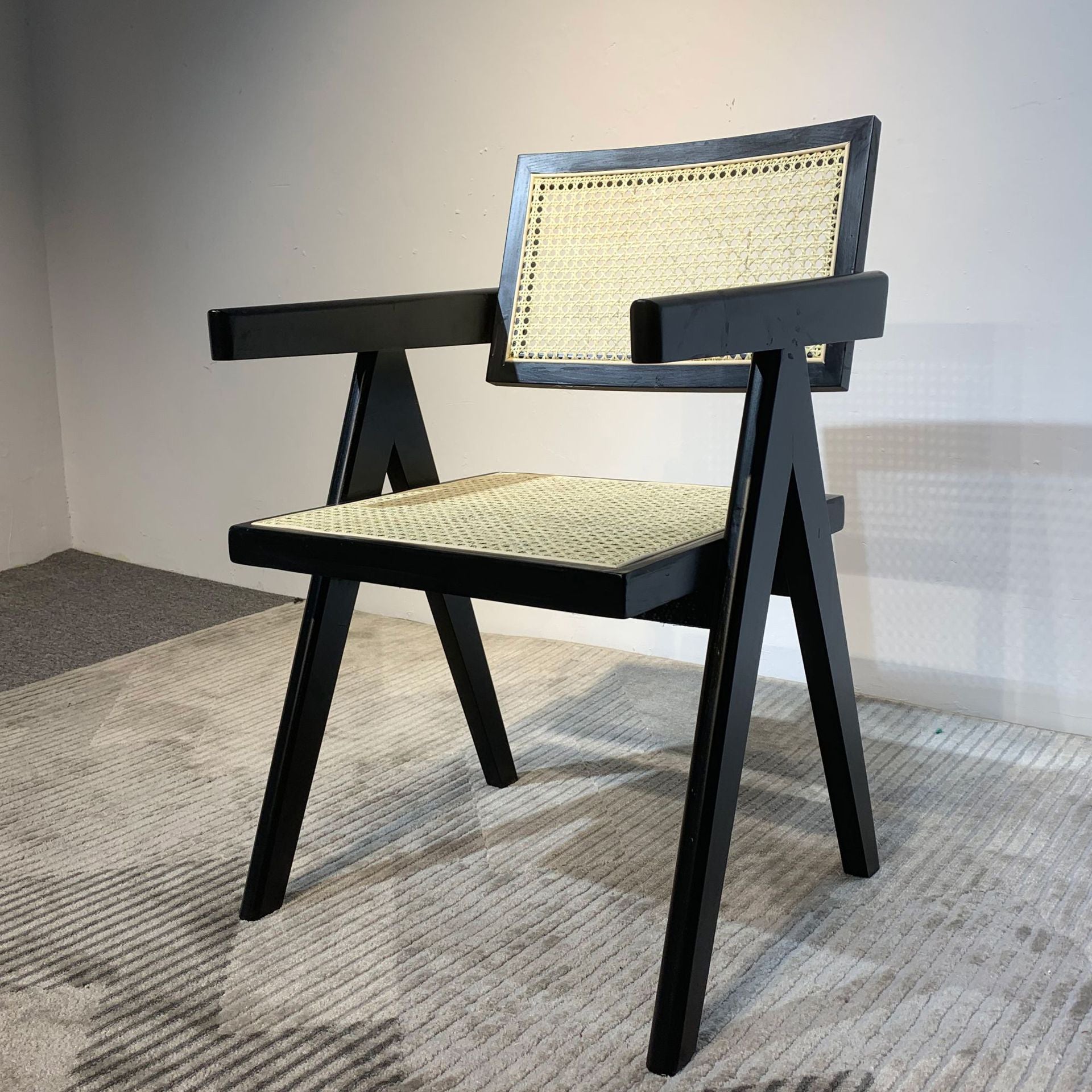 Wood Contemporary Kitchen Arm Chair Open Back Dining Chair for Patio Clearhalo ' kitchen&dining_furn' 'Dining Chairs' 'Dining Tables & Seating' 'dining_chair' 'furn' 'furn_dining_chair' 'Furniture' 'furniture_dining_chair' 'Kitchen & Dining Furniture' 'kitchen' 4399732