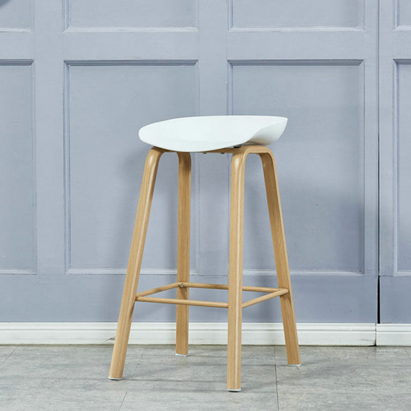 Iron Scandinavian Style Counter Stools Backless Bar Stools with Bucket Seat White 1 Piece Clearhalo 'Bar Furniture' 'Bar Stools' 'bar_stools' 'furn' 'furn_bar_stools' 'furniture_bar_stools' 'Kitchen & Dining Furniture' 'kitchen&dining_furn' 'kitchen' 'kitchen_furn' Furniture' 4400618