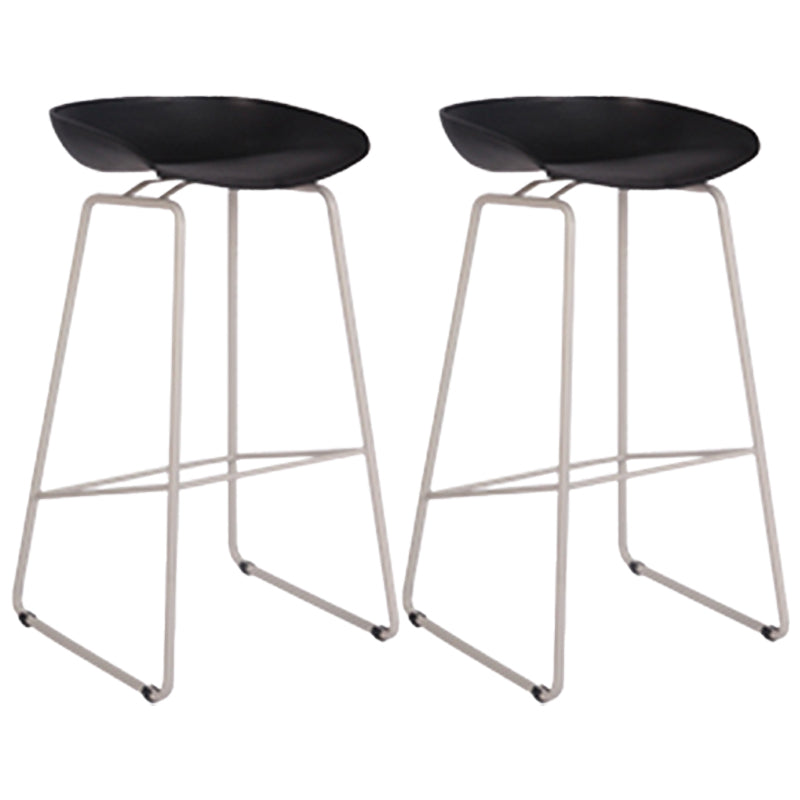 Scandinavian Style Bar-stool with Bucket Seat Counter Stool for Kitchen Bar Textured Black 2 Piece Set Clearhalo 'Bar Furniture' 'Bar Stools' 'bar_stools' 'furn' 'furn_bar_stools' 'furniture_bar_stools' 'Kitchen & Dining Furniture' 'kitchen&dining_furn' 'kitchen' 'kitchen_furn' Furniture' 4400797