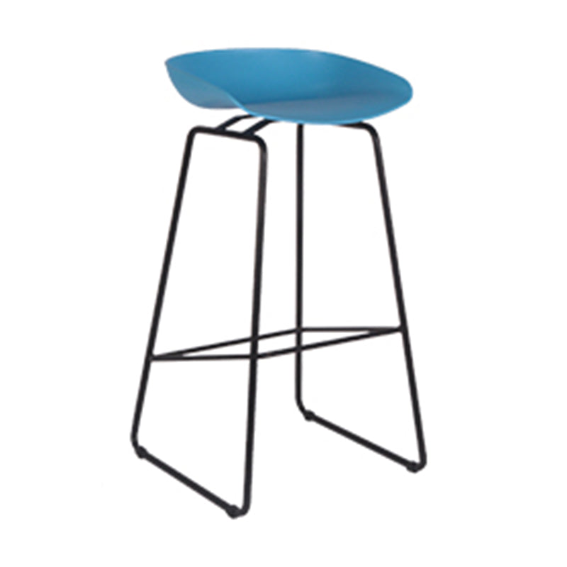 Scandinavian Style Bar-stool with Bucket Seat Counter Stool for Kitchen Bar Blue 1 Piece Clearhalo 'Bar Furniture' 'Bar Stools' 'bar_stools' 'furn' 'furn_bar_stools' 'furniture_bar_stools' 'Kitchen & Dining Furniture' 'kitchen&dining_furn' 'kitchen' 'kitchen_furn' Furniture' 4400815