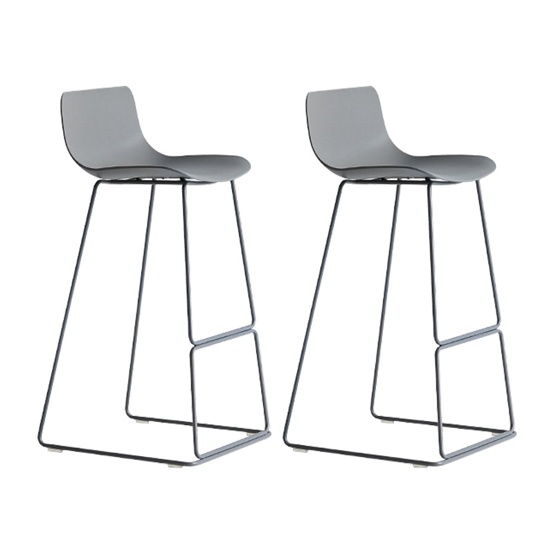 Modern Metal Plastic Bar Stools Indoor Barstool with Iron Legs and Low Back Grey 2 Piece Set Bar Stool(30"H) Clearhalo 'Bar Furniture' 'Bar Stools' 'bar_stools' 'furn' 'furn_bar_stools' 'furniture_bar_stools' 'Kitchen & Dining Furniture' 'kitchen&dining_furn' 'kitchen' 'kitchen_furn' Furniture' 4401212
