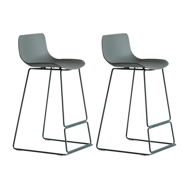 Modern Metal Plastic Bar Stools Indoor Barstool with Iron Legs and Low Back Olive Green 2 Piece Set Counter Stool(26"H) Clearhalo 'Bar Furniture' 'Bar Stools' 'bar_stools' 'furn' 'furn_bar_stools' 'furniture_bar_stools' 'Kitchen & Dining Furniture' 'kitchen&dining_furn' 'kitchen' 'kitchen_furn' Furniture' 4401218
