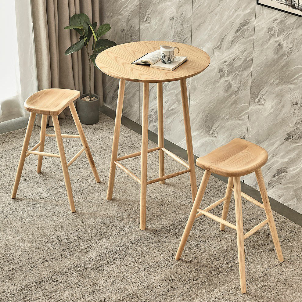 Round Shape Wood Top Counter Table 4 Legs Industrial Bar Table for Dining Room Clearhalo 'Bar Furniture' 'Bar Tables' 'bar_tables' 'furn' 'furn_bar_tables' 'Furniture' 'furniture_bar_tables' 'Kitchen & Dining Furniture' 4401463