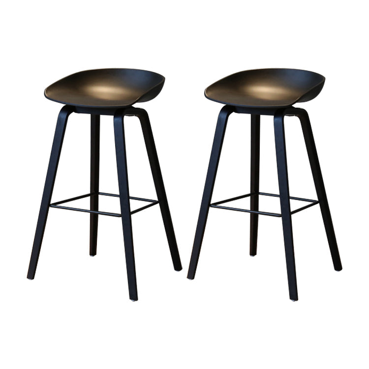 Contemporary Solid Wood Barstool Indoor Bar Stool with Low Back for Kitchen Black 2 Piece Set Bar Stool(30"H) Clearhalo 'Bar Furniture' 'Bar Stools' 'bar_stools' 'furn' 'furn_bar_stools' 'furniture_bar_stools' 'Kitchen & Dining Furniture' 'kitchen&dining_furn' 'kitchen' 'kitchen_furn' Furniture' 4415855