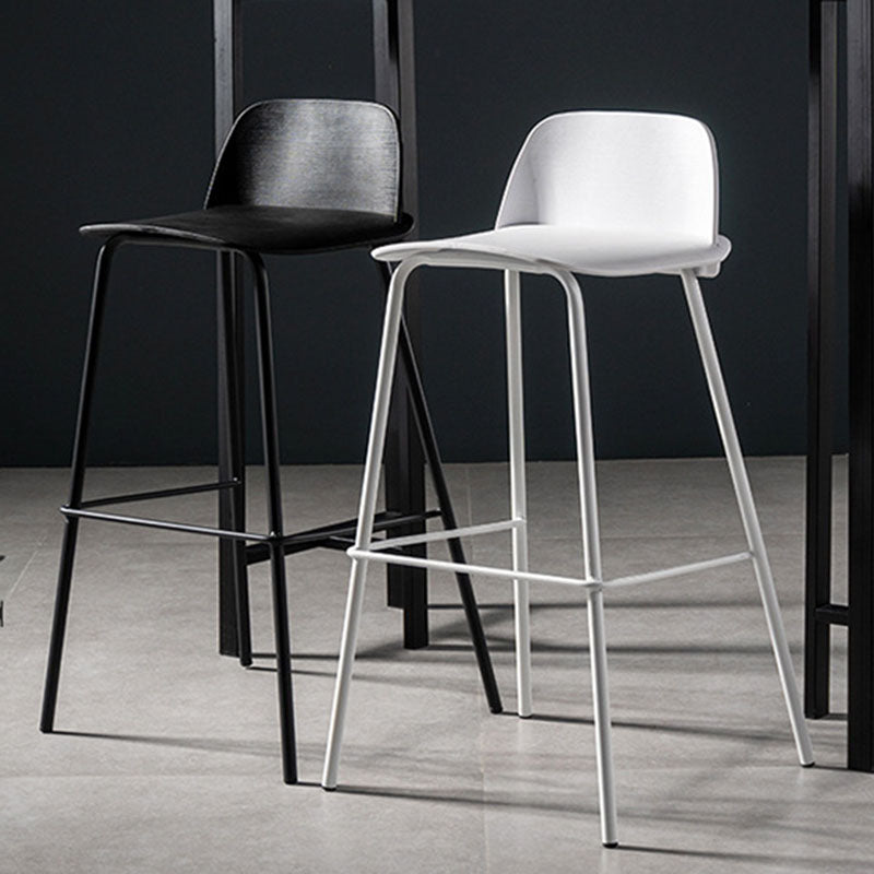 Modern Plastic Seats Macron Barstool Metal 4 Legs Bar Stool for Indoor, Set of 2 Clearhalo 'Bar Furniture' 'Bar Stools' 'bar_stools' 'furn' 'furn_bar_stools' 'furniture_bar_stools' 'Kitchen & Dining Furniture' 'kitchen&dining_furn' 'kitchen' 'kitchen_furn' Furniture' 4415883
