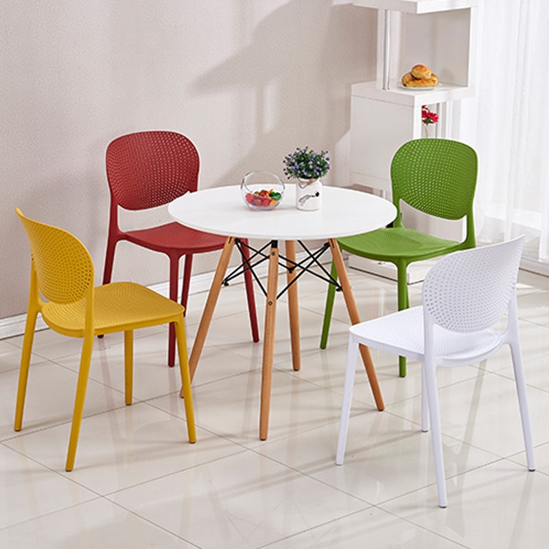 Plastic Modern Indoor-Outdoor Side Chair Home Open Back Dining Side Chair Clearhalo ' kitchen&dining_furn' 'Dining Chairs' 'Dining Tables & Seating' 'dining_chair' 'furn' 'furn_dining_chair' 'Furniture' 'furniture_dining_chair' 'Kitchen & Dining Furniture' 'kitchen' 4421532