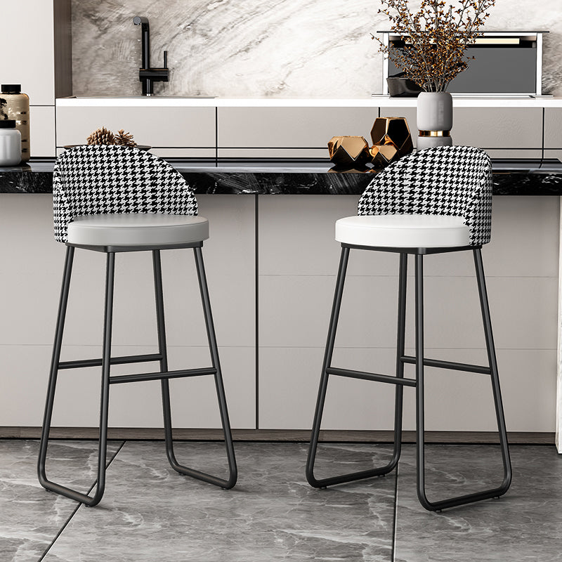 Scandinavian Iron Counter Stools Upholstered Low Back Bar Stools with Round Seat Clearhalo 'Bar Furniture' 'Bar Stools' 'bar_stools' 'furn' 'furn_bar_stools' 'furniture_bar_stools' 'Kitchen & Dining Furniture' 'kitchen&dining_furn' 'kitchen' 'kitchen_furn' Furniture' 4422632