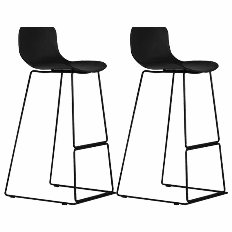 Scandinavian Style Metal Plastic Counter Stools Low Back Bar Stools with Footrest Black 2 Piece Set Bar Stool(30"H) Clearhalo 'Bar Furniture' 'Bar Stools' 'bar_stools' 'furn' 'furn_bar_stools' 'furniture_bar_stools' 'Kitchen & Dining Furniture' 'kitchen&dining_furn' 'kitchen' 'kitchen_furn' Furniture' 4422810
