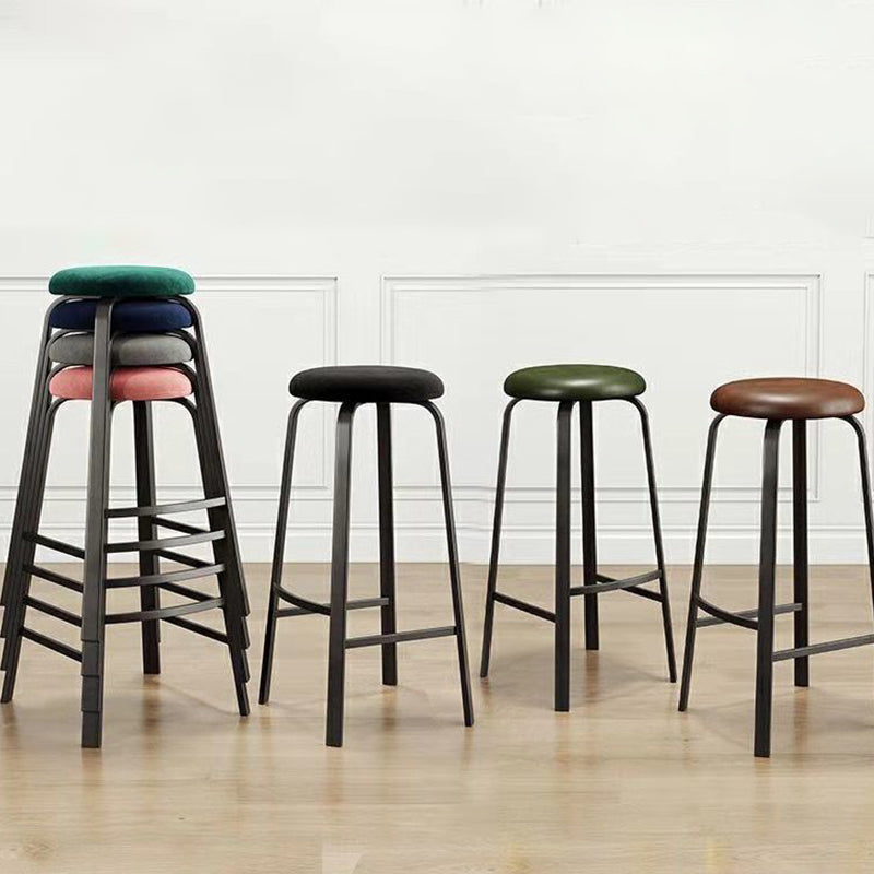Stackable Black Counter Stools Backless Scandinavian Metal Bar Stools (Set of 3) Clearhalo 'Bar Furniture' 'Bar Stools' 'bar_stools' 'furn' 'furn_bar_stools' 'furniture_bar_stools' 'Kitchen & Dining Furniture' 'kitchen&dining_furn' 'kitchen' 'kitchen_furn' Furniture' 4422928