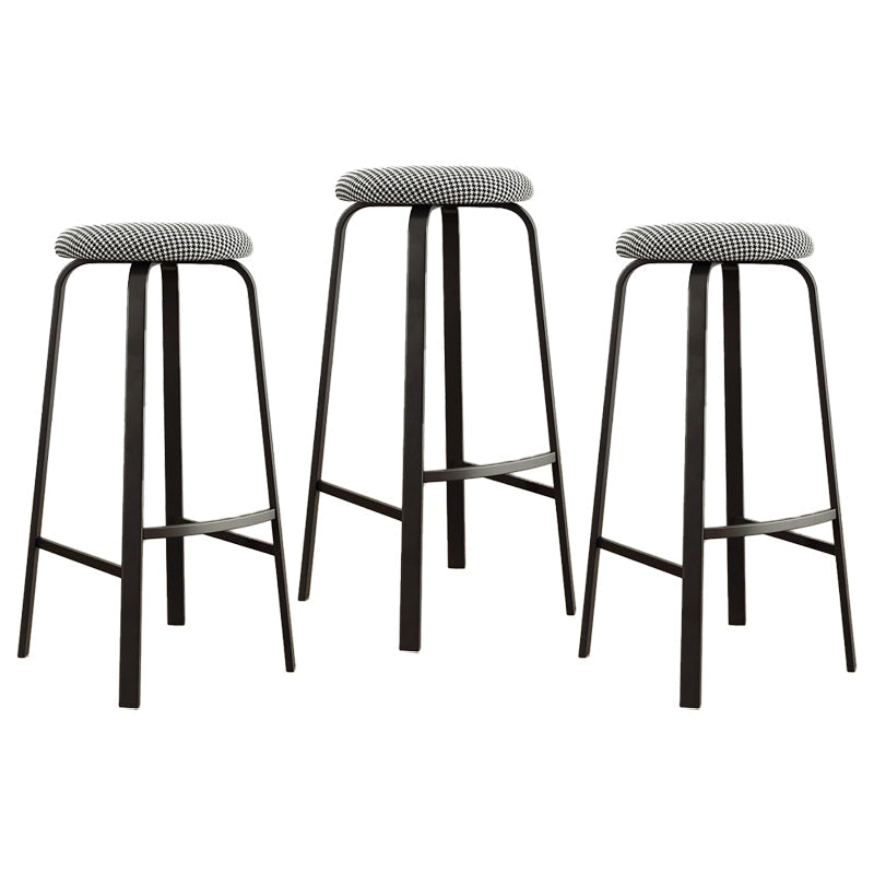 Stackable Black Counter Stools Backless Scandinavian Metal Bar Stools (Set of 3) Black White 3 Piece Set Clearhalo 'Bar Furniture' 'Bar Stools' 'bar_stools' 'furn' 'furn_bar_stools' 'furniture_bar_stools' 'Kitchen & Dining Furniture' 'kitchen&dining_furn' 'kitchen' 'kitchen_furn' Furniture' 4422940