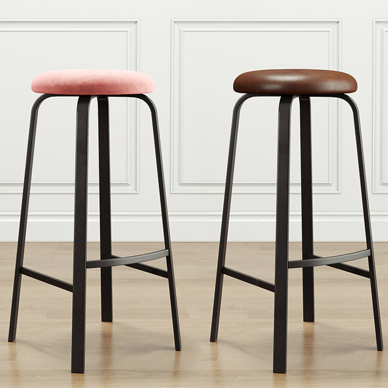 Stackable Black Counter Stools Backless Scandinavian Metal Bar Stools (Set of 3) Clearhalo 'Bar Furniture' 'Bar Stools' 'bar_stools' 'furn' 'furn_bar_stools' 'furniture_bar_stools' 'Kitchen & Dining Furniture' 'kitchen&dining_furn' 'kitchen' 'kitchen_furn' Furniture' 4422943
