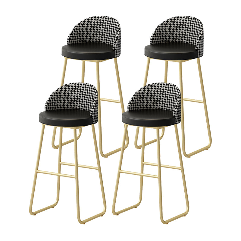 Modern Style Bar-stool Sled Iron Legs Round Leather Seat with Footrest for Kitchen Bar Black 4 Piece Set Clearhalo 'Bar Furniture' 'Bar Stools' 'bar_stools' 'furn' 'furn_bar_stools' 'furniture_bar_stools' 'Kitchen & Dining Furniture' 'kitchen&dining_furn' 'kitchen' 'kitchen_furn' Furniture' 4430312