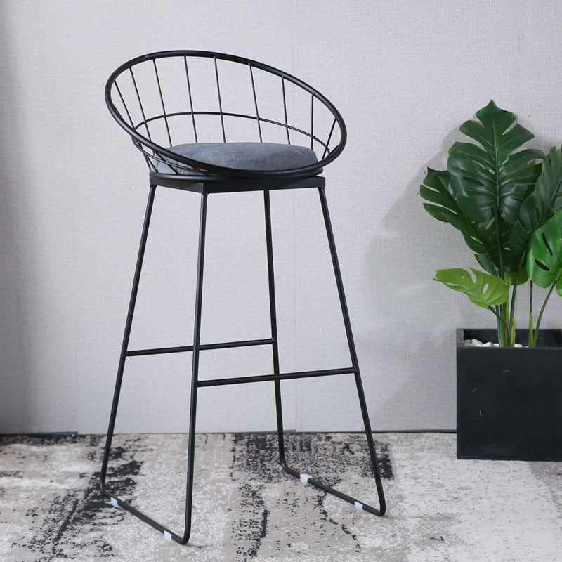 Modern Style Bar-stool Iron Sled Legs Barstool with Footrest and Cushion Clearhalo 'Bar Furniture' 'Bar Stools' 'bar_stools' 'furn' 'furn_bar_stools' 'furniture_bar_stools' 'Kitchen & Dining Furniture' 'kitchen&dining_furn' 'kitchen' 'kitchen_furn' Furniture' 4430426