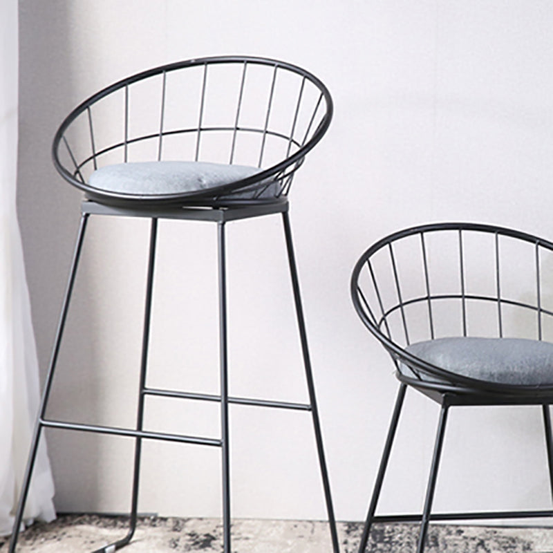Modern Style Bar-stool Iron Sled Legs Barstool with Footrest and Cushion Clearhalo 'Bar Furniture' 'Bar Stools' 'bar_stools' 'furn' 'furn_bar_stools' 'furniture_bar_stools' 'Kitchen & Dining Furniture' 'kitchen&dining_furn' 'kitchen' 'kitchen_furn' Furniture' 4430435
