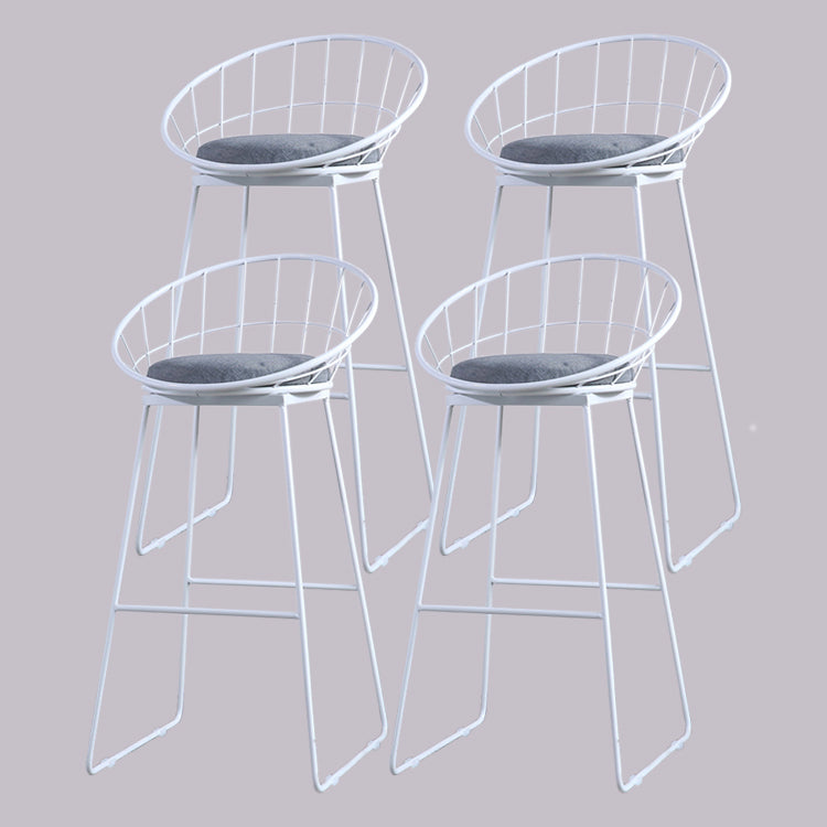 Modern Style Bar-stool Iron Sled Legs Barstool with Footrest and Cushion White 4 Piece Set Clearhalo 'Bar Furniture' 'Bar Stools' 'bar_stools' 'furn' 'furn_bar_stools' 'furniture_bar_stools' 'Kitchen & Dining Furniture' 'kitchen&dining_furn' 'kitchen' 'kitchen_furn' Furniture' 4430438