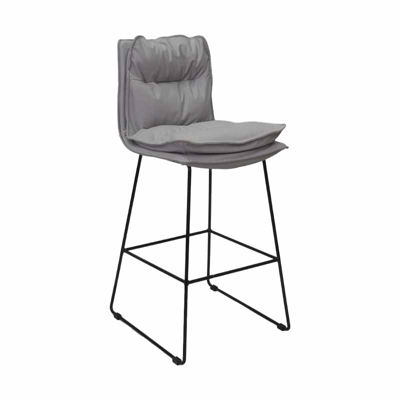 Scandinavian Leather Counter Stools Black Metal Low Back Bar Stools with Footrest Light Gray 1 Piece Clearhalo 'Bar Furniture' 'Bar Stools' 'bar_stools' 'furn' 'furn_bar_stools' 'furniture_bar_stools' 'Kitchen & Dining Furniture' 'kitchen&dining_furn' 'kitchen' 'kitchen_furn' Furniture' 4438057