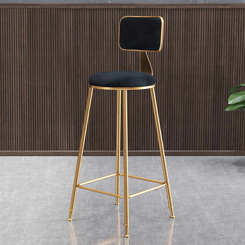 Glam Style Bar-stool Metal Legs Round Velvet Seat Barstool for Kitchen Black 1 Piece Counter Stool(26"H) Clearhalo 'Bar Furniture' 'Bar Stools' 'bar_stools' 'furn' 'furn_bar_stools' 'furniture_bar_stools' 'Kitchen & Dining Furniture' 'kitchen&dining_furn' 'kitchen' 'kitchen_furn' Furniture' 4439886