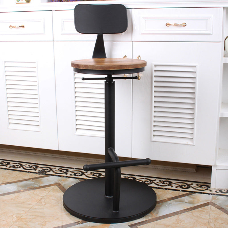 Modern Style Bar Chair with Adjustable Height Swivel Footrest Barstool for Counter Bar Light Wood 1 Piece Low Back Clearhalo 'Bar Furniture' 'Bar Stools' 'bar_stools' 'furn' 'furn_bar_stools' 'furniture_bar_stools' 'Kitchen & Dining Furniture' 'kitchen&dining_furn' 'kitchen' 'kitchen_furn' Furniture' 4440042