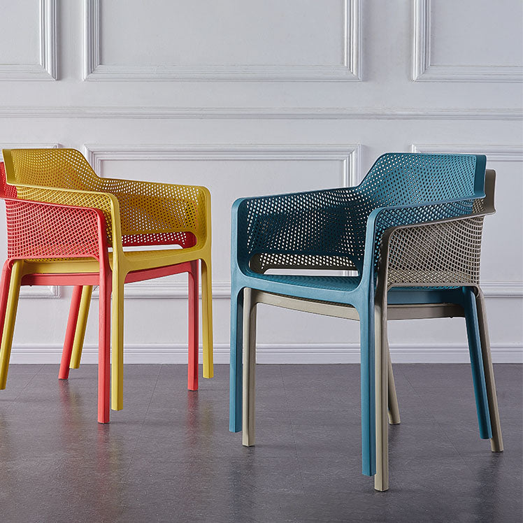 Contemporary Dining and Accent Chairs Matte Finish Plastic Solid Back Arm Chair Clearhalo ' kitchen&dining_furn' 'Dining Chairs' 'Dining Tables & Seating' 'dining_chair' 'furn' 'furn_dining_chair' 'Furniture' 'furniture_dining_chair' 'Kitchen & Dining Furniture' 'kitchen' 4451169