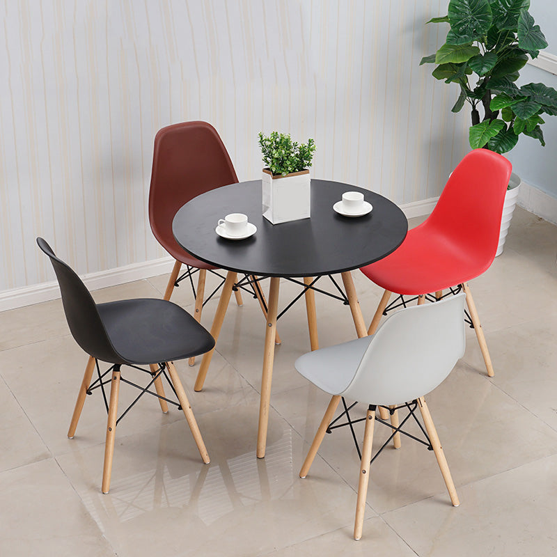 Scandinavian Plastic Restaurant Side Chair Solid Back Matte Finish Dining Chair Clearhalo ' kitchen&dining_furn' 'Dining Chairs' 'Dining Tables & Seating' 'dining_chair' 'Furniture' 'furniture_dining_chair' 'Kitchen & Dining Furniture' 'kitchen' 4451597