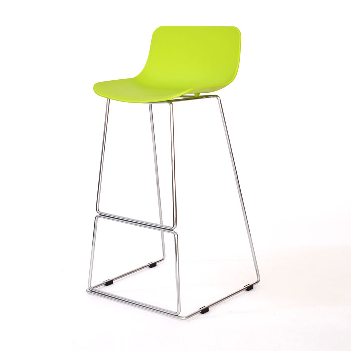 Contemporary Metal Bar Stool Indoor Bar Stool with Metal Legs and Low Back Yellow-Green 1 Piece Clearhalo 'Bar Furniture' 'Bar Stools' 'bar_stools' 'furn' 'furn_bar_stools' 'furniture_bar_stools' 'Kitchen & Dining Furniture' 'kitchen&dining_furn' 'kitchen' 'kitchen_furn' Furniture' 4462509