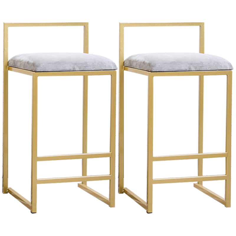 Modern Style Metal Bar Stool with Footrest and Low Back Bistro Bar Stool for Kitchen Gold 2 Piece Set Counter Stool(26"H) Clearhalo 'Bar Furniture' 'Bar Stools' 'bar_stools' 'furn' 'furn_bar_stools' 'furniture_bar_stools' 'Kitchen & Dining Furniture' 'kitchen&dining_furn' 'kitchen' 'kitchen_furn' Furniture' 4462895