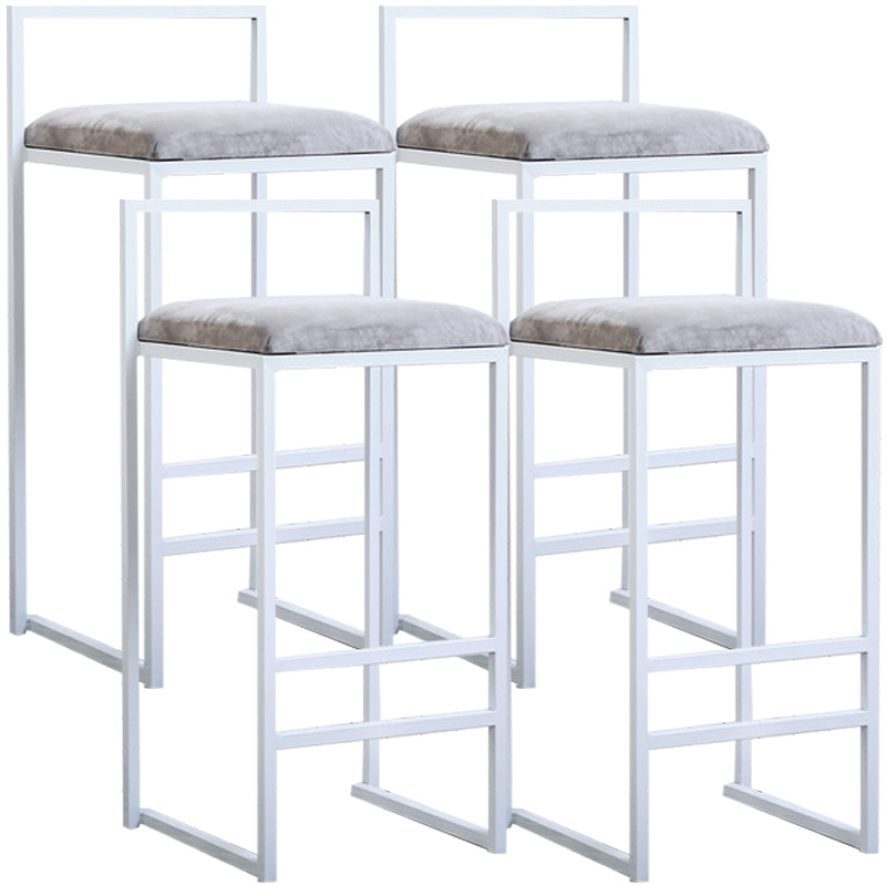 Modern Style Metal Bar Stool with Footrest and Low Back Bistro Bar Stool for Kitchen White 4 Piece Set Counter Stool(26"H) Clearhalo 'Bar Furniture' 'Bar Stools' 'bar_stools' 'furn' 'furn_bar_stools' 'furniture_bar_stools' 'Kitchen & Dining Furniture' 'kitchen&dining_furn' 'kitchen' 'kitchen_furn' Furniture' 4462903