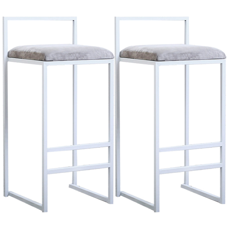 Modern Style Metal Bar Stool with Footrest and Low Back Bistro Bar Stool for Kitchen White 2 Piece Set Counter Stool(26"H) Clearhalo 'Bar Furniture' 'Bar Stools' 'bar_stools' 'furn' 'furn_bar_stools' 'furniture_bar_stools' 'Kitchen & Dining Furniture' 'kitchen&dining_furn' 'kitchen' 'kitchen_furn' Furniture' 4462907