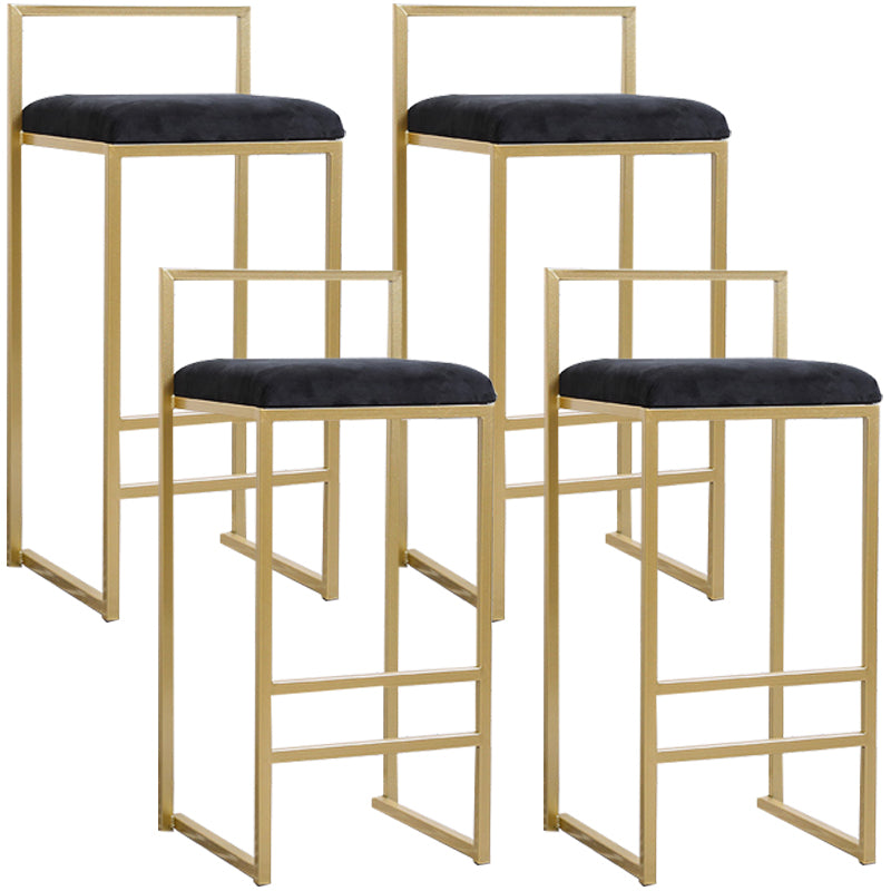 Modern Style Metal Bar Stool with Footrest and Low Back Bistro Bar Stool for Kitchen Gold 4 Piece Set Counter Stool (23.5"H) Clearhalo 'Bar Furniture' 'Bar Stools' 'bar_stools' 'furn' 'furn_bar_stools' 'furniture_bar_stools' 'Kitchen & Dining Furniture' 'kitchen&dining_furn' 'kitchen' 'kitchen_furn' Furniture' 4462921