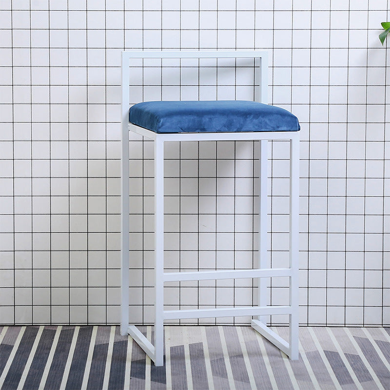 Modern Style Metal Bar Stool with Footrest and Low Back Bistro Bar Stool for Kitchen White 1 Piece Bar Stool(30"H) Clearhalo 'Bar Furniture' 'Bar Stools' 'bar_stools' 'furn' 'furn_bar_stools' 'furniture_bar_stools' 'Kitchen & Dining Furniture' 'kitchen&dining_furn' 'kitchen' 'kitchen_furn' Furniture' 4462937