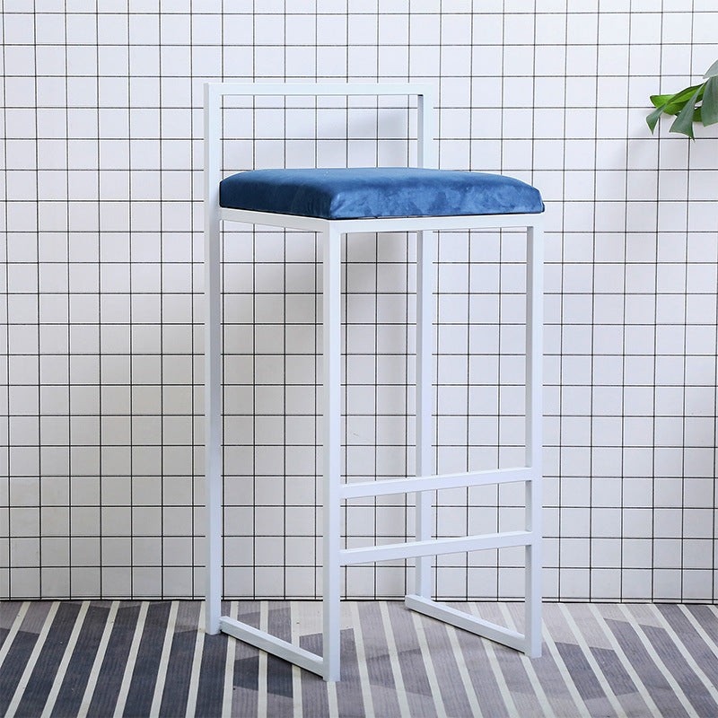 Modern Style Metal Bar Stool with Footrest and Low Back Bistro Bar Stool for Kitchen White 1 Piece Bar Stool(31"H) Clearhalo 'Bar Furniture' 'Bar Stools' 'bar_stools' 'furn' 'furn_bar_stools' 'furniture_bar_stools' 'Kitchen & Dining Furniture' 'kitchen&dining_furn' 'kitchen' 'kitchen_furn' Furniture' 4462940