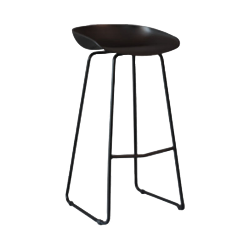 Modern Armless Backrest Counter Stool Iron Milk Tea Shop Bar Stool with Plastic Seat Black 1 Piece Clearhalo 'Bar Furniture' 'Bar Stools' 'bar_stools' 'furn' 'furn_bar_stools' 'furniture_bar_stools' 'Kitchen & Dining Furniture' 'kitchen&dining_furn' 'kitchen' 'kitchen_furn' Furniture' 4463094