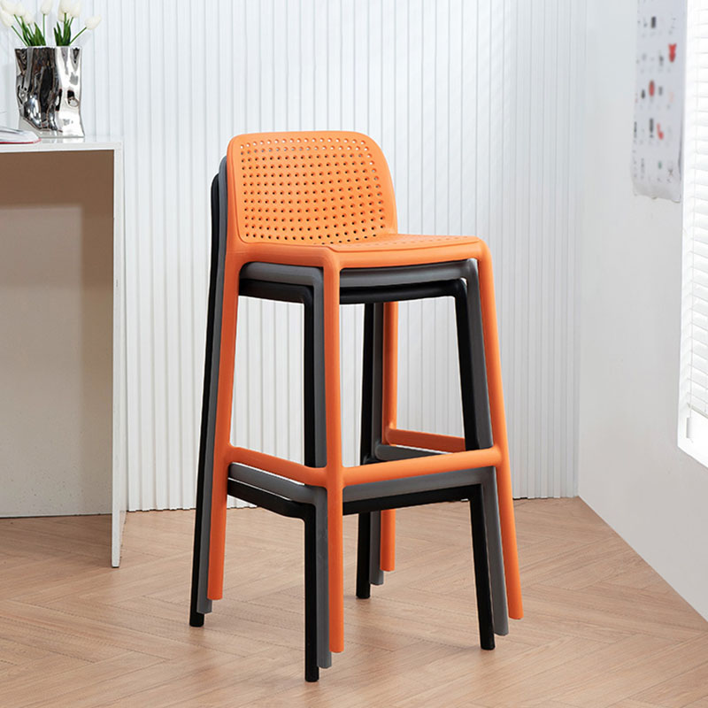 Contemporary Plastic Barstool Bristol Bar Stool with Footrest and Low Back Clearhalo 'Bar Furniture' 'Bar Stools' 'bar_stools' 'furn' 'furn_bar_stools' 'furniture_bar_stools' 'Kitchen & Dining Furniture' 'kitchen&dining_furn' 'kitchen' 'kitchen_furn' Furniture' 4471568
