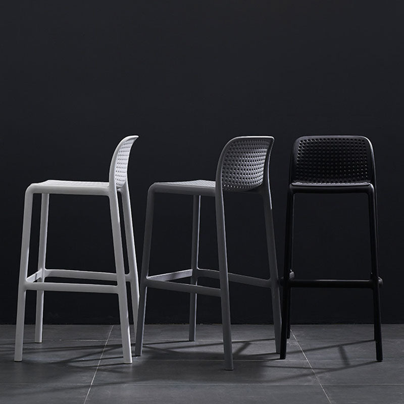 Contemporary Plastic Barstool Bristol Bar Stool with Footrest and Low Back Clearhalo 'Bar Furniture' 'Bar Stools' 'bar_stools' 'furn' 'furn_bar_stools' 'furniture_bar_stools' 'Kitchen & Dining Furniture' 'kitchen&dining_furn' 'kitchen' 'kitchen_furn' Furniture' 4471583